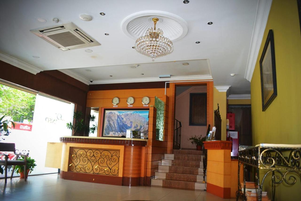 Hotel D'borneo 3*